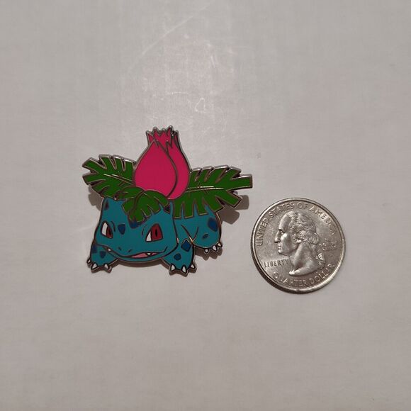 Pokemon TCG Ivysaur Enamel Pin Official Nintendo Collectible Lapel Badge - Picture 2 of 3